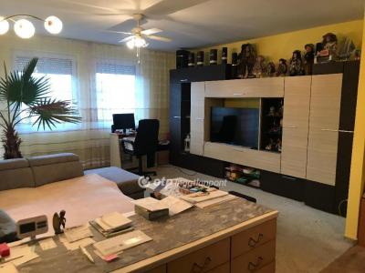 Eladó családi ház Szekszárd