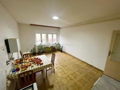 Eladó családi ház Eger