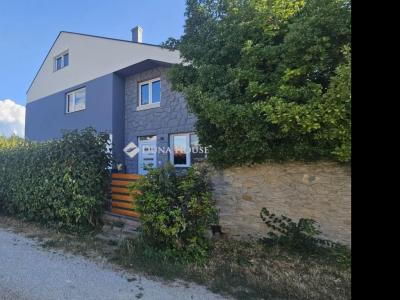 Eladó családi ház Balatonalmádi