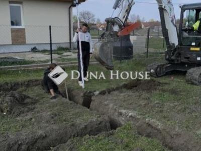 Eladó családi ház Szigetbecse