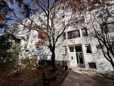 Eladó lakás Tököl