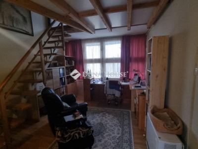 Eladó lakás Esztergom