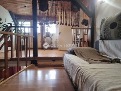 Eladó lakás Esztergom