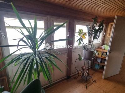 Eladó lakás Esztergom