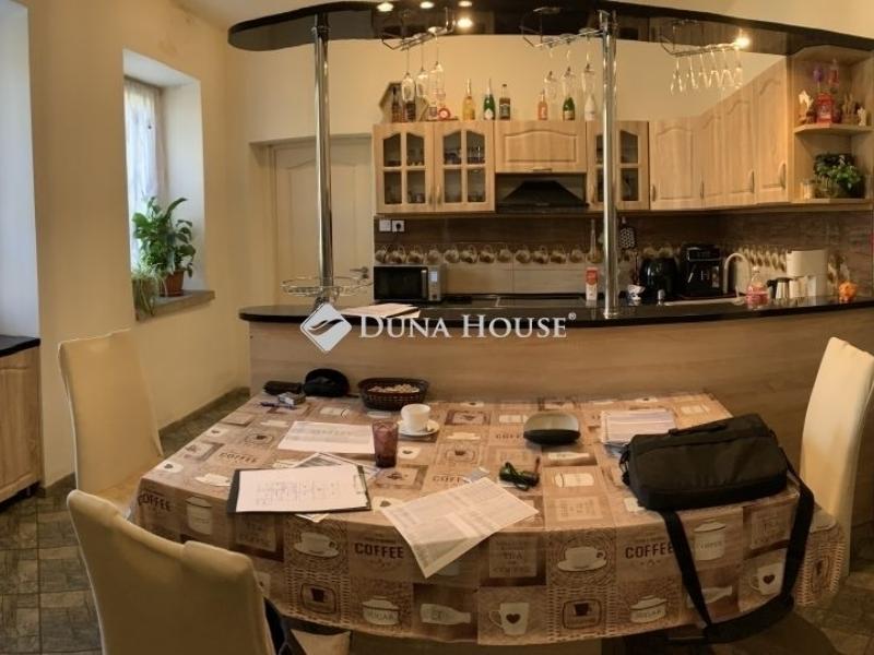 Eladó családi ház Őrbottyán