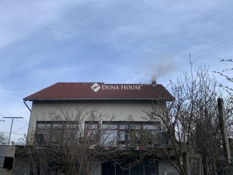 Eladó családi ház Erdőkertes