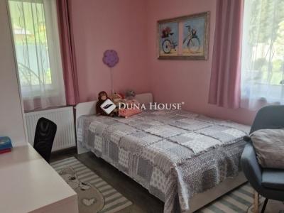 Eladó családi ház Erdőkertes