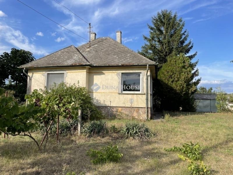 Eladó családi ház Őrbottyán