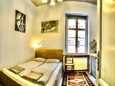 Eladó családi ház Budapest