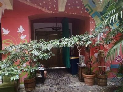 Eladó családi ház Budapest