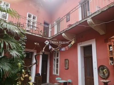 Eladó családi ház Budapest