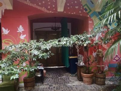 Eladó családi ház Budapest