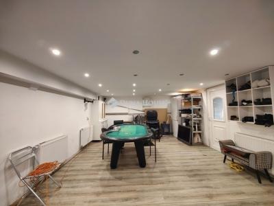 Eladó családi ház Budapest