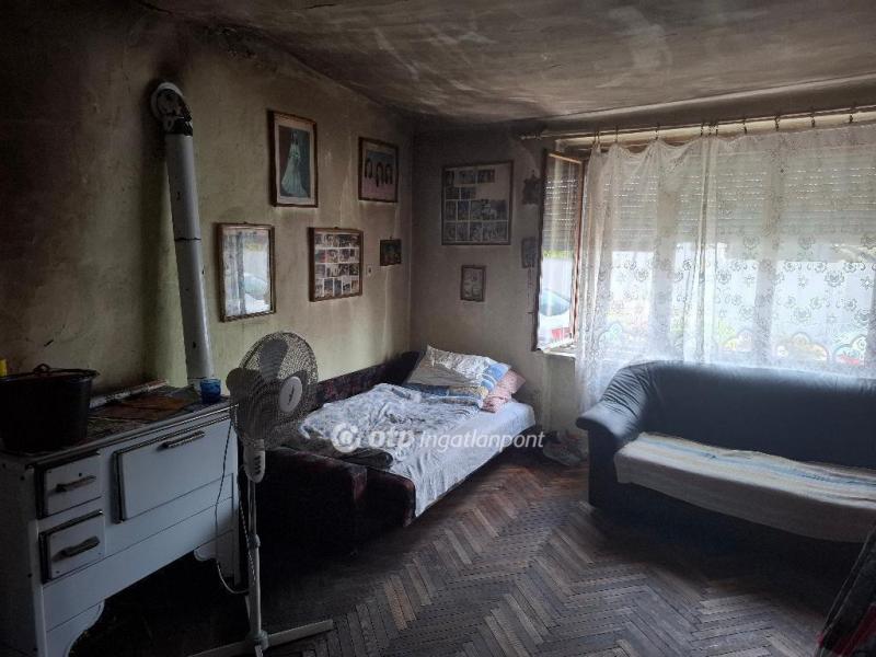 Eladó családi ház Siklós