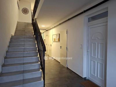 Eladó lakás Gyömrő