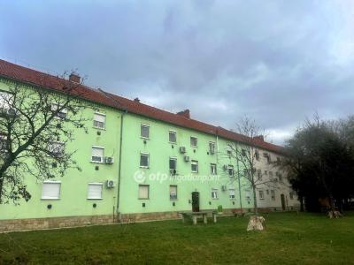 Eladó lakás Szabadszállás