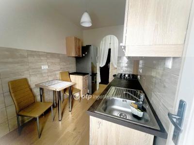 Eladó lakás Szabadszállás