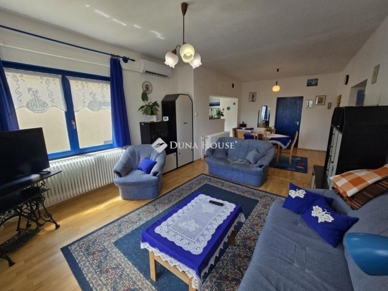 Eladó családi ház Veszprém