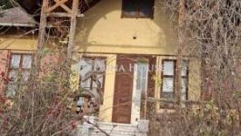 Eladó kastély Szada