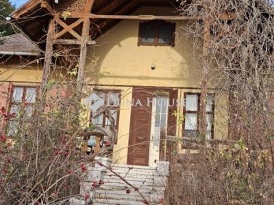 Eladó kastély Szada