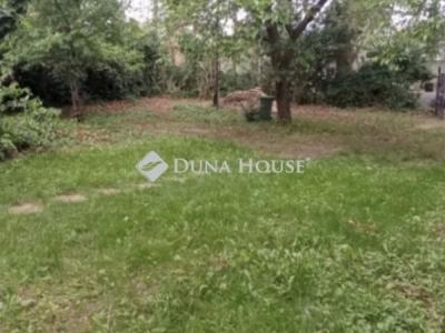 Eladó lakóövezeti telek Budapest