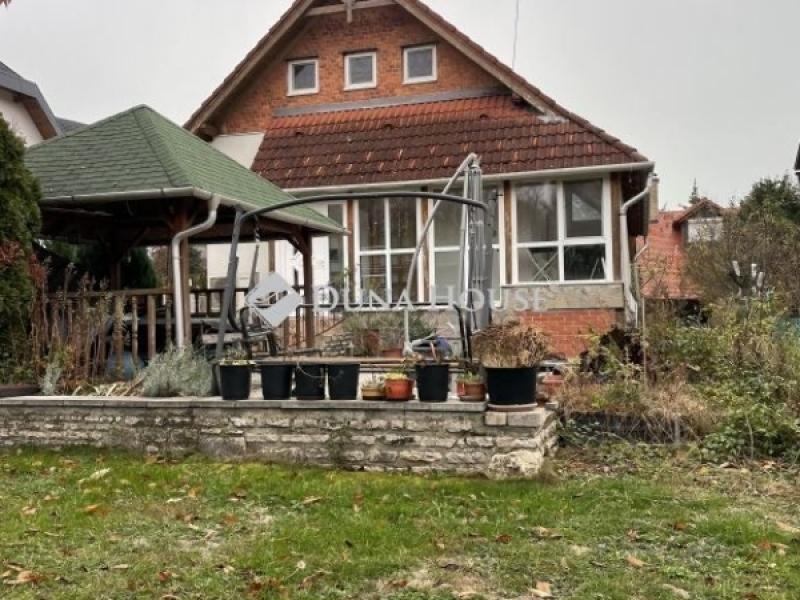 Eladó családi ház Csopak