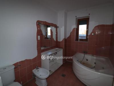 Eladó családi ház Ráckeve