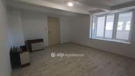 Eladó családi ház Pánd