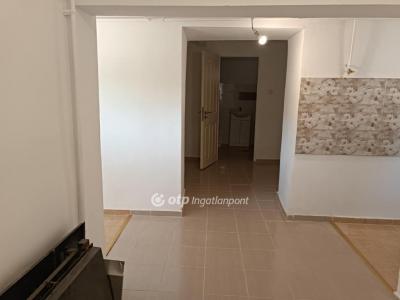 Eladó családi ház Pánd