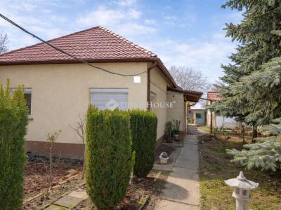 Eladó családi ház Monor Monorierdő