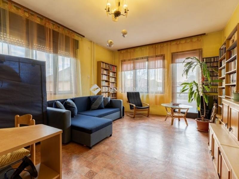 Eladó családi ház Budapest