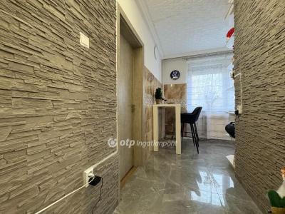 Eladó lakás Kecskemét