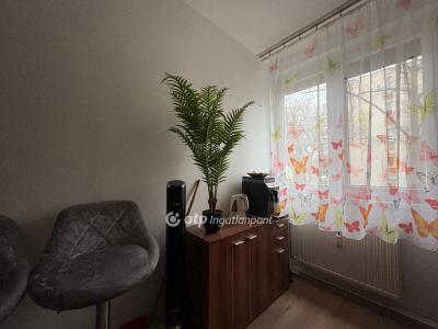 Eladó lakás Kecskemét