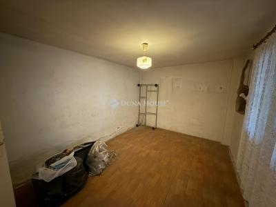 Eladó családi ház Budapest