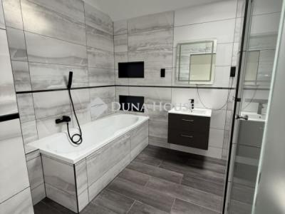 Eladó családi ház Budapest