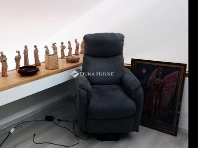 Eladó lakás Perbál