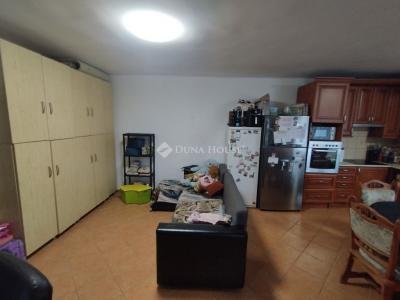 Eladó házrész Tatabánya