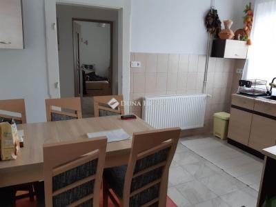 Eladó családi ház Tata