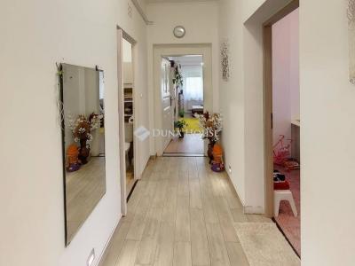 Eladó családi ház Tata