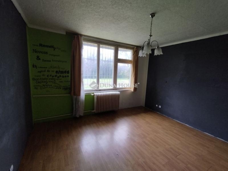 Eladó lakás Tatabánya