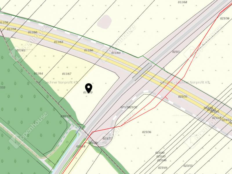 Eladó külterületi telek Péteri