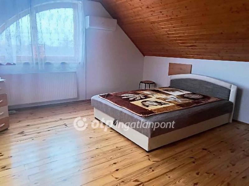 Eladó családi ház Tápiószele