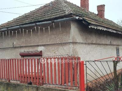 Eladó családi ház Tiszaföldvár
