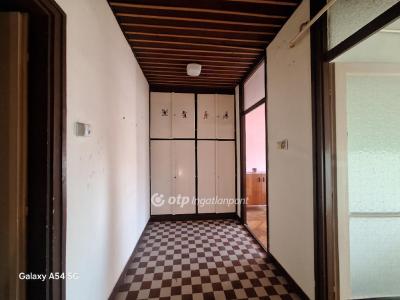 Eladó lakás Gádoros