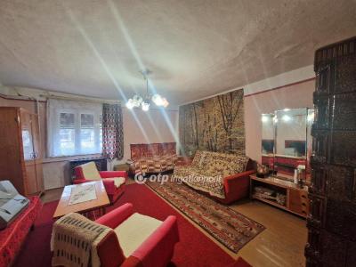 Eladó családi ház Karcag