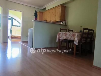 Eladó lakás Békéscsaba