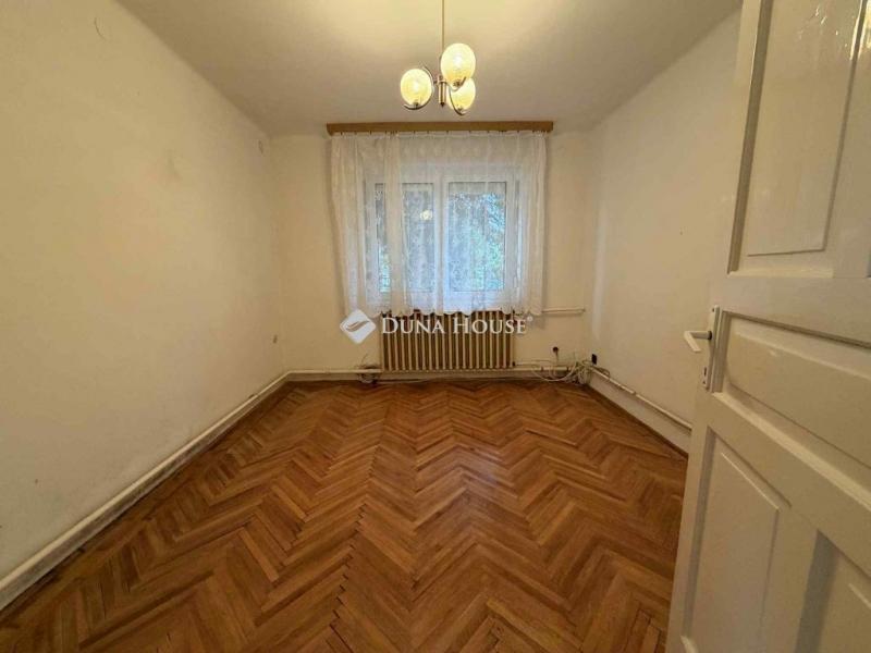 Eladó családi ház Győr