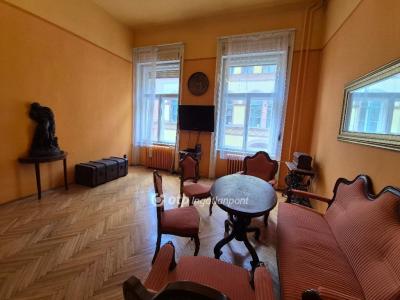 Eladó lakás Budapest