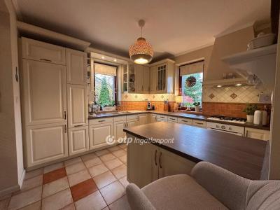 Eladó családi ház Siófok