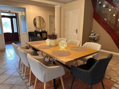 Eladó családi ház Siófok